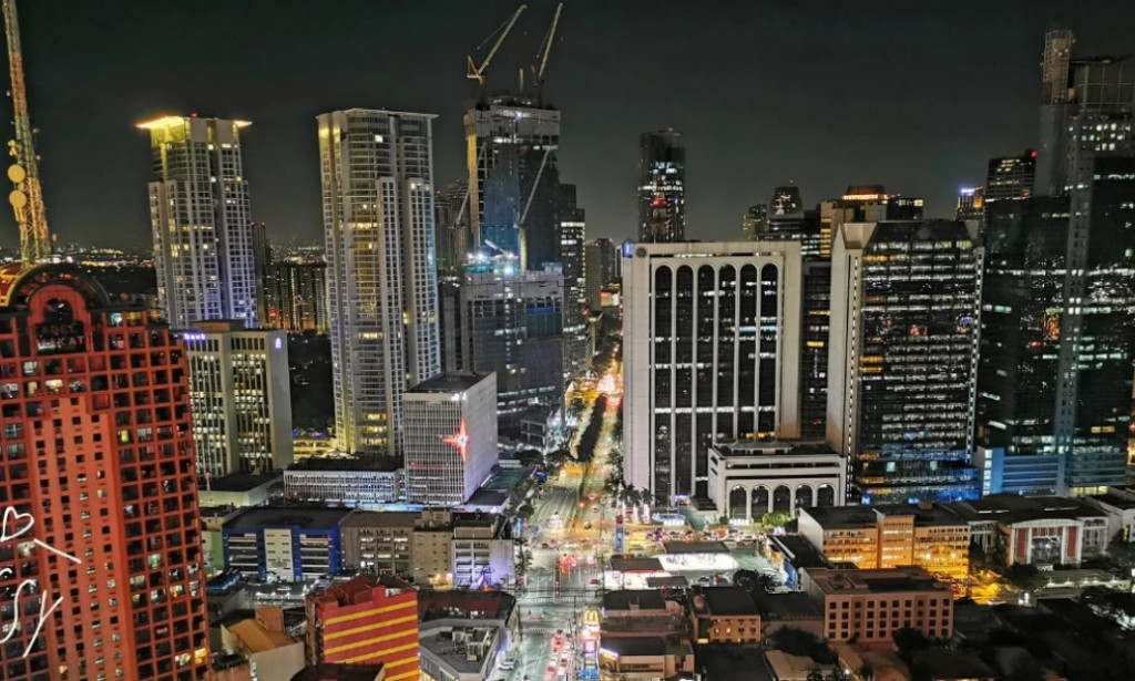 Dinner on this roofdeck