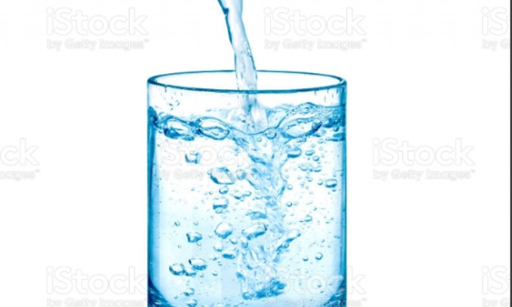 Effect of water on empty stomach! A must read for good health.