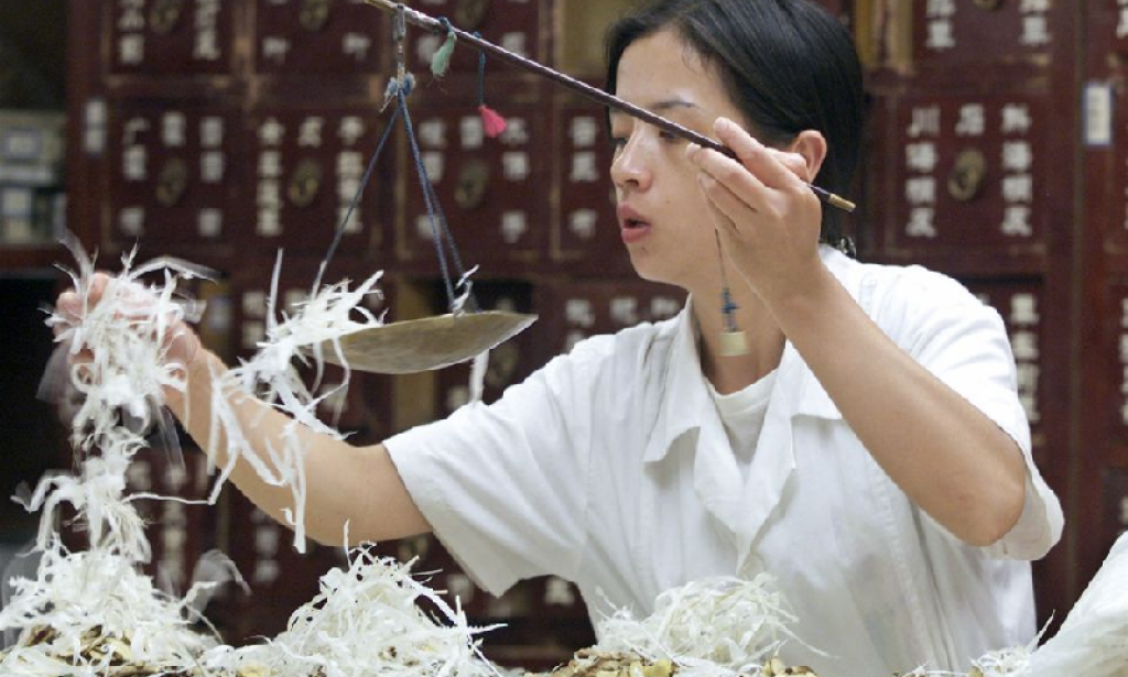 Pakistan ‘successfully completes’ trial of Chinese herbal medicine to fight Covid