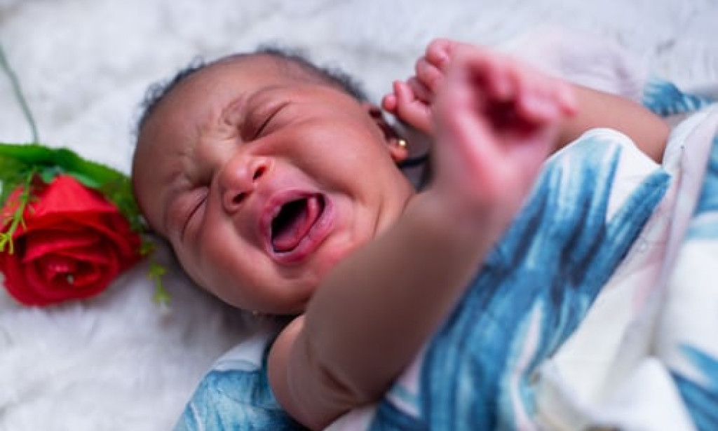 5 motivations behind why your infant is crying and how to alleviate their tears