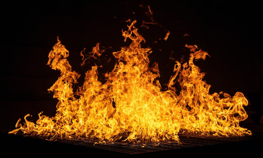 Anita Soina has no regrets as she has an affair with terence.