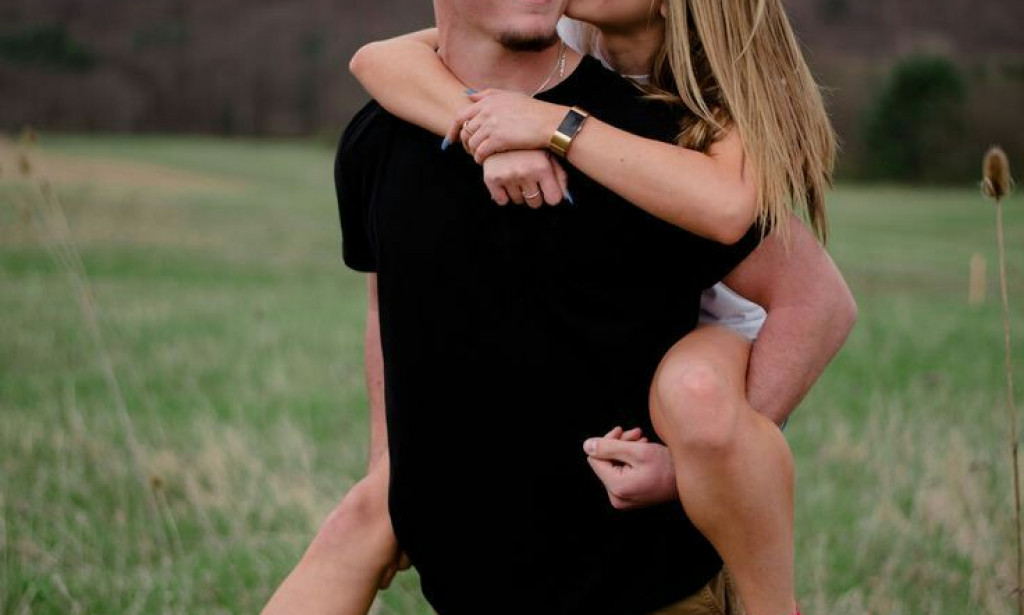 Ways to Know Your Boyfriend Will Marry You If He Does This to You