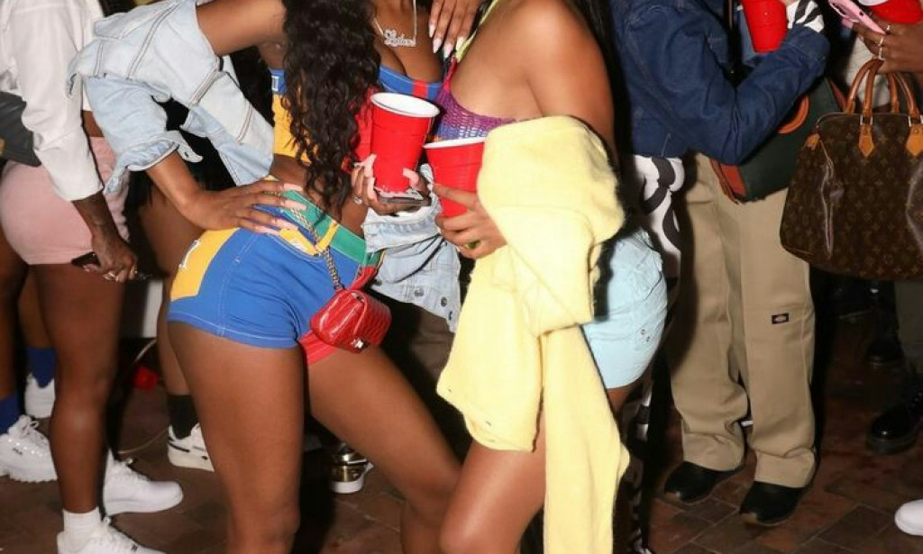 Best Outfits for Disco