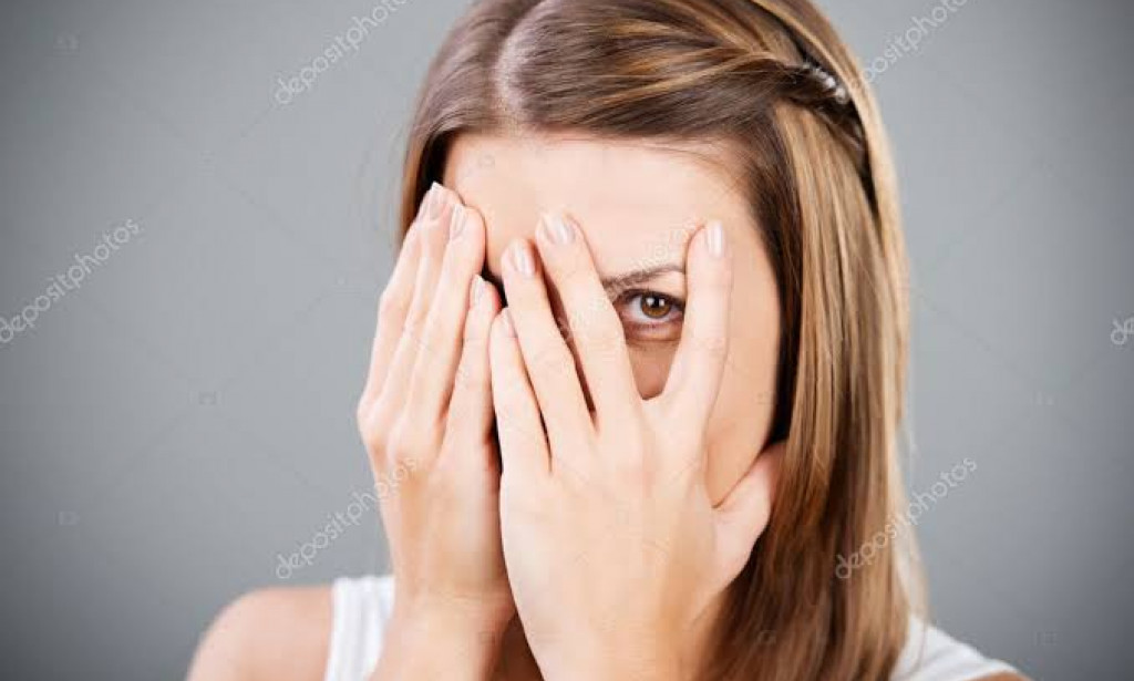 11 Psychological Hacks to Overcome Shyness