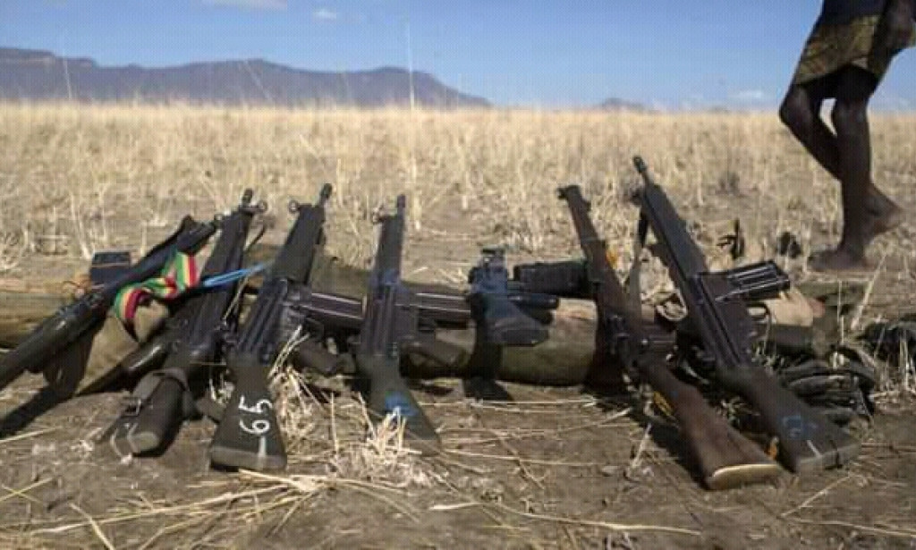 THE TWO DIFFERENT CRIMINALS THAT WORK TOGETHER