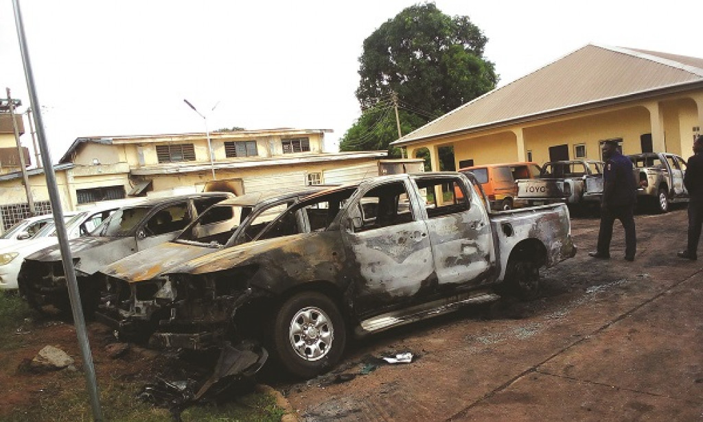 BREAKING: Hoodlums burn down INEC office in ENUGU.