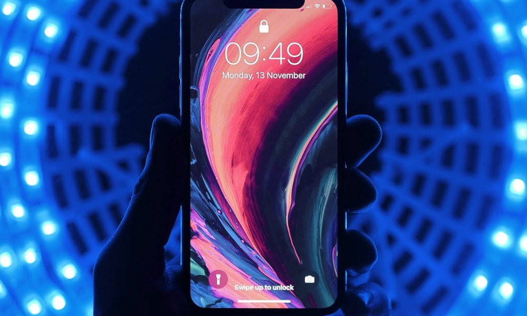 Could the lack of supply by apples partners affect the production of the iPhone?