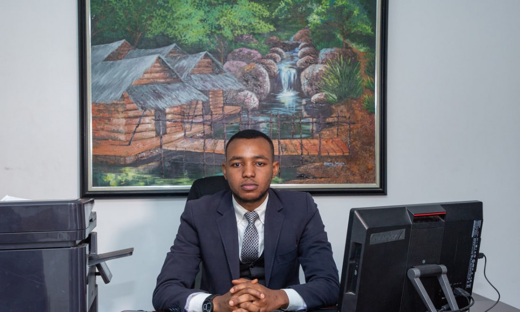 SYSTEM ANALYSIS OF A LEARNING MANAGEMENT SYSTEM FROM STUDENT PERSPECTIVES: A CASE STUDY OF MOODLE