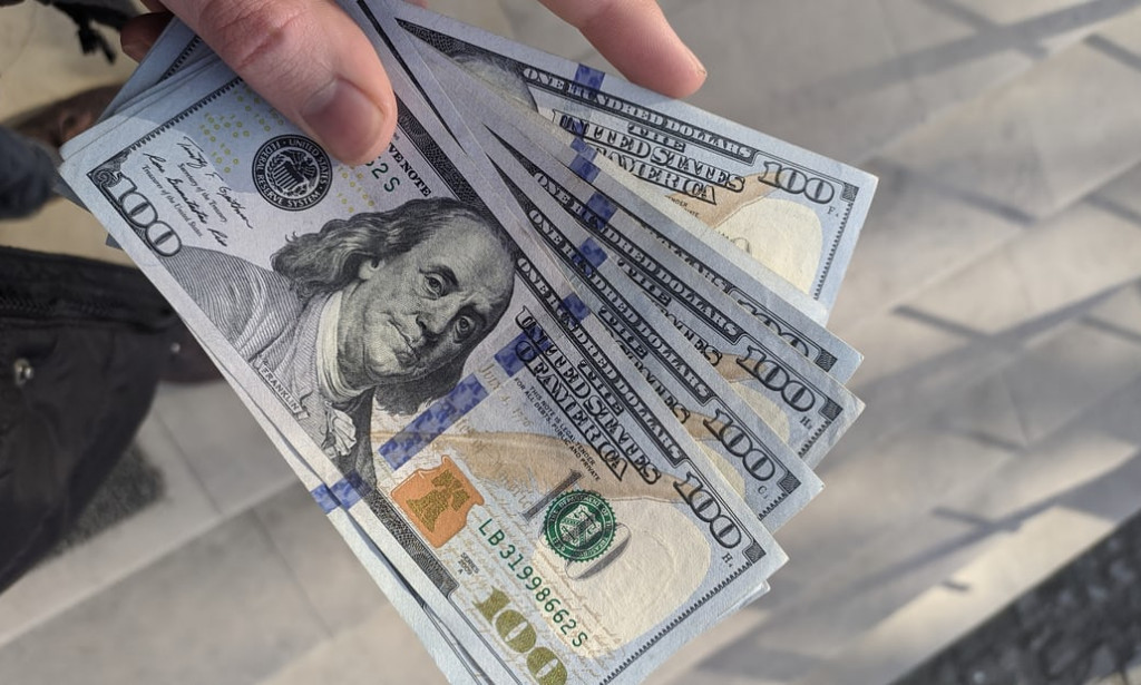 Earning in US Dollars; practical answers to monetary problems in Nigeria