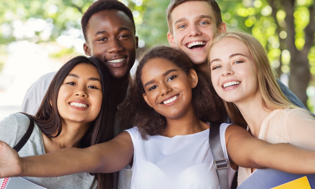 ADOLESCENCE AND S£XUALITY