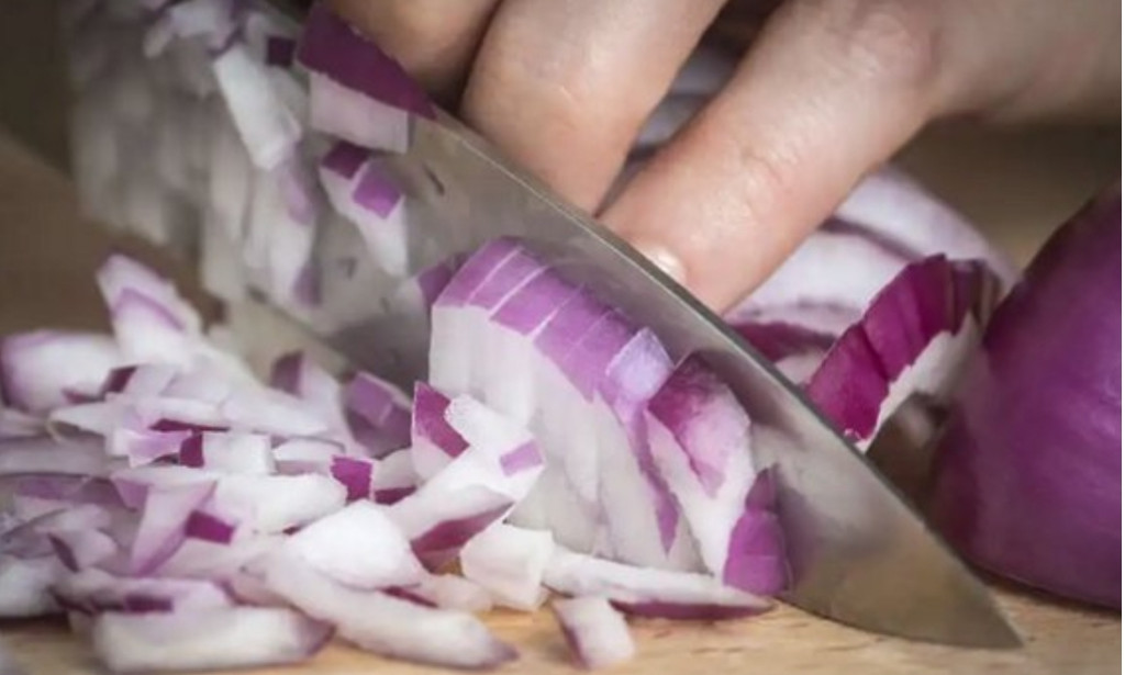 What happens if you eat too much onion?