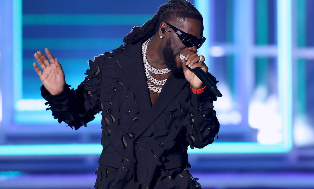 Burna Boy makes History at London on His Show last Saturday