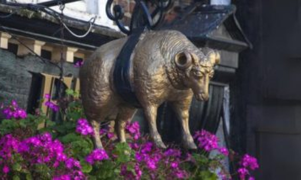 10 of the Most Disturbingly Haunted Public Houses in the UK