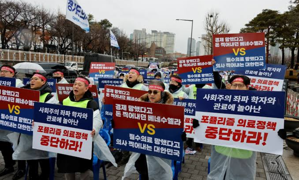 SOUTH KOREAN DOCTORS STAGE A NATION WIDE STRIKE OVER MEDICAL REFORM IN THE COUNTRY