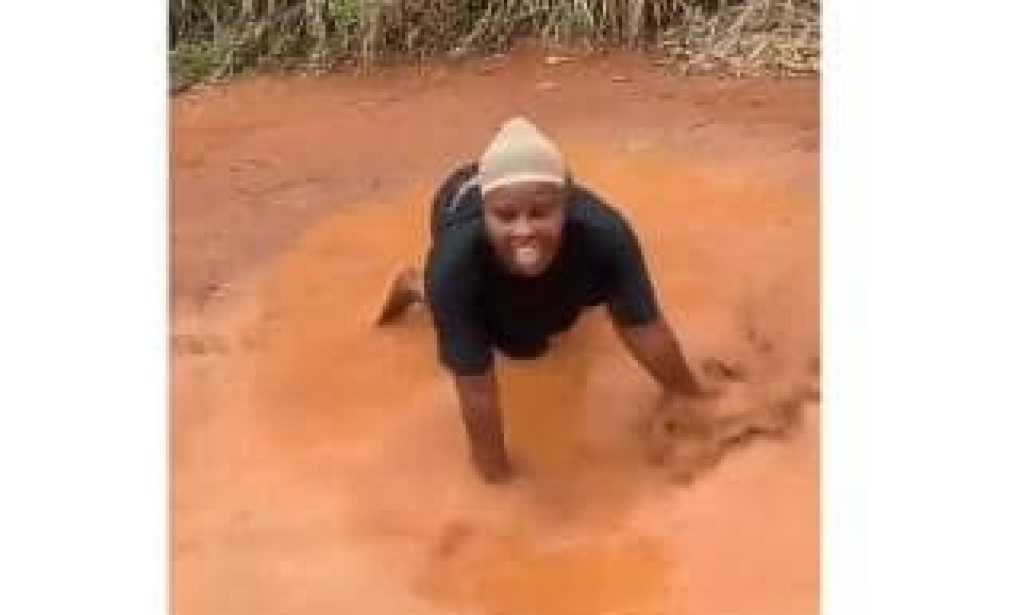 Nigerian Woman Returns Home to Heartbreaking News: Brother Mismanaged Her Hard-Earned Money