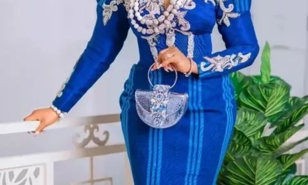 Mary was a girl love by her parents and friends.