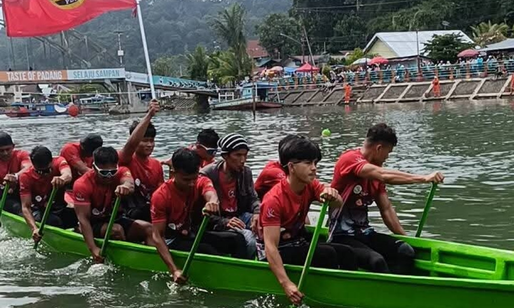 Selaju Sampan – Preserving a Maritime Tradition in Padang, West Sumatra