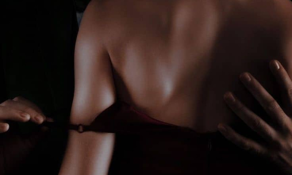 HIS OBSESSION. chapter 1