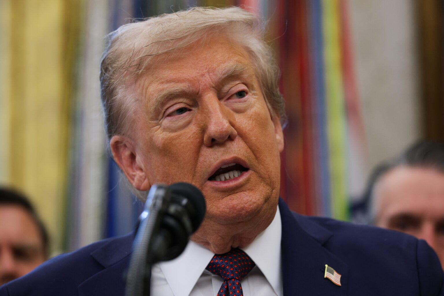 Trump's new Strategy to win Support in the US