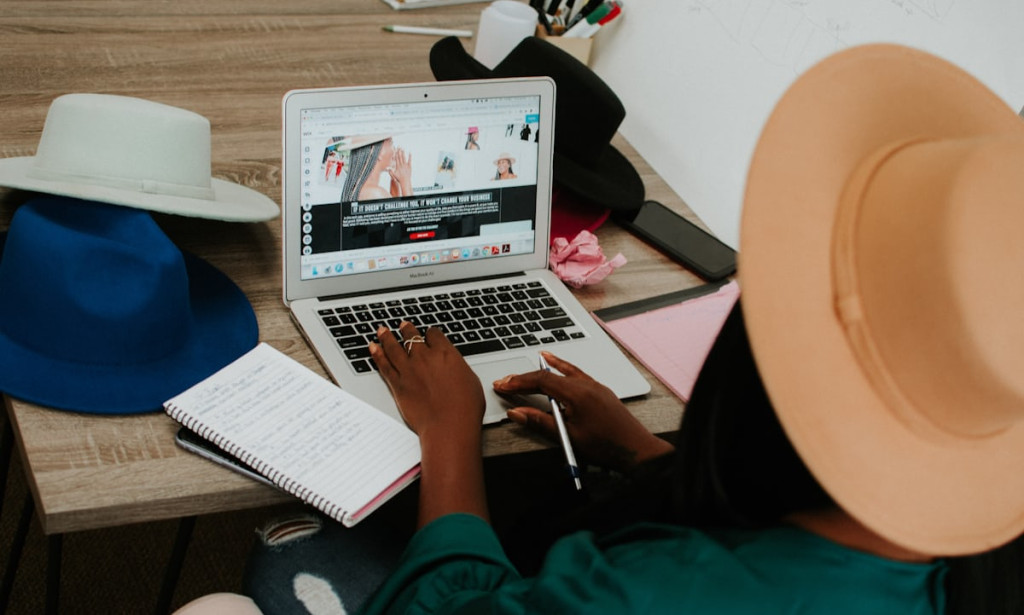 Top 5 Websites to Earn Money Online in 2025