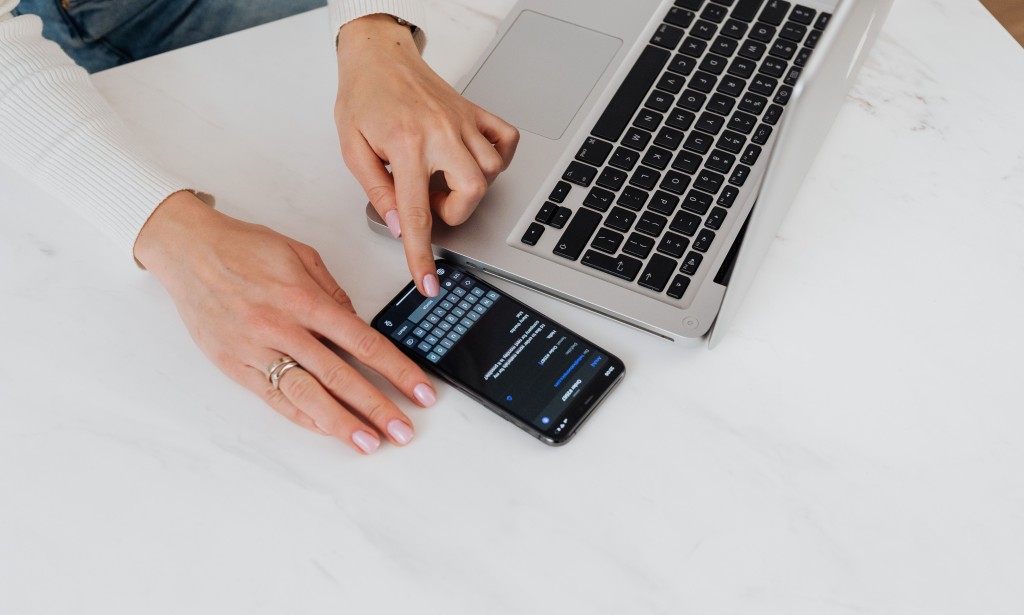 5 Ways to Make Money Online Using Your Phone