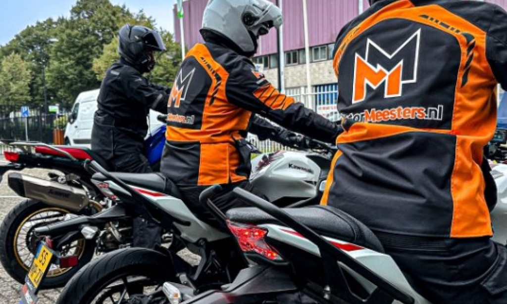 Onbeantwoorde vragen over motorrijbewijs in 1 dag die u moet weten