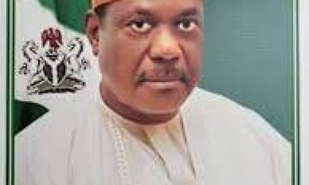 The Secretary to the Government of the Federation (SGF), Senator George Akume has told Northern presidential aspirants to step down and allow the South to complete its 8 years in power.